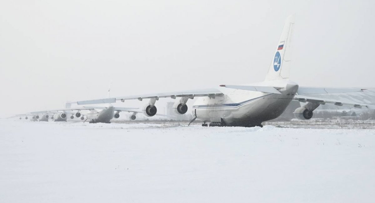 Російські Ан-124 під час навчань військово-транспортної авіації, грудень 2023 року, фото з відкритих джерел