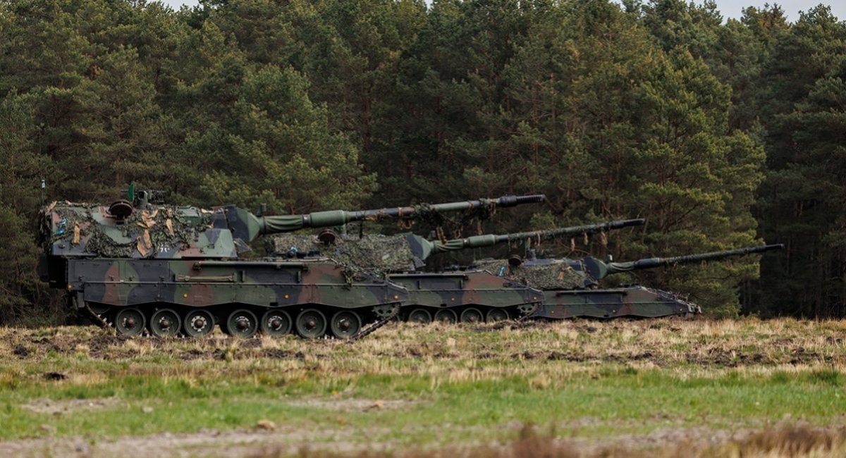 Німецькі САУ PzH 2000, ілюстративне фото з відкритих джерел