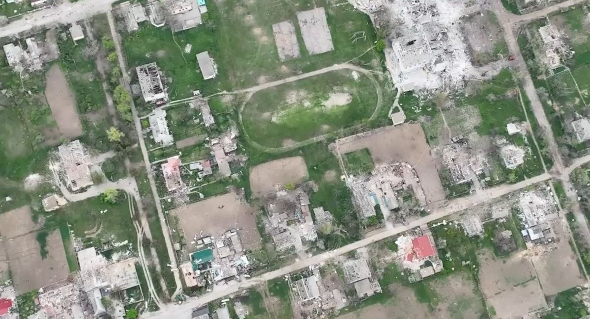 З дрона показали, що залишилось від села Олександрівка поблизу Херсону