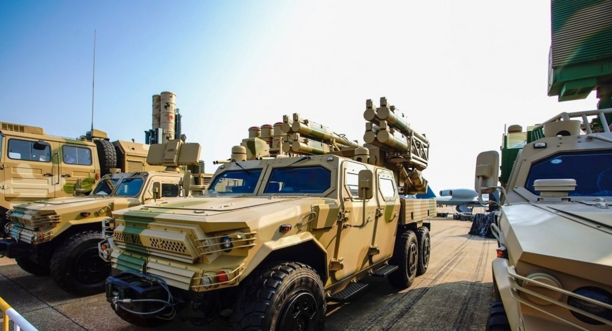 Машини ЗРК малої дальності FB-10A, ілюстративне фото з відкритих джерел