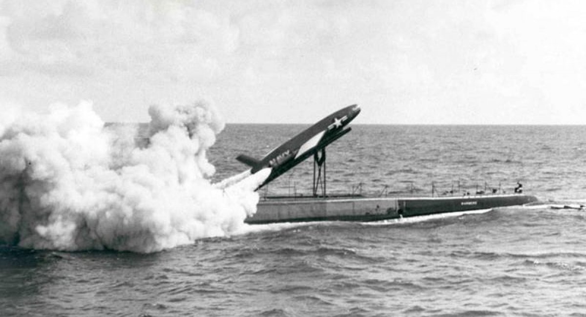 Запуск поштової ракети на базі КР Regulus із підводного човна USS Barbero у 1959 році, фото - U.S. Naval Undersea Museum