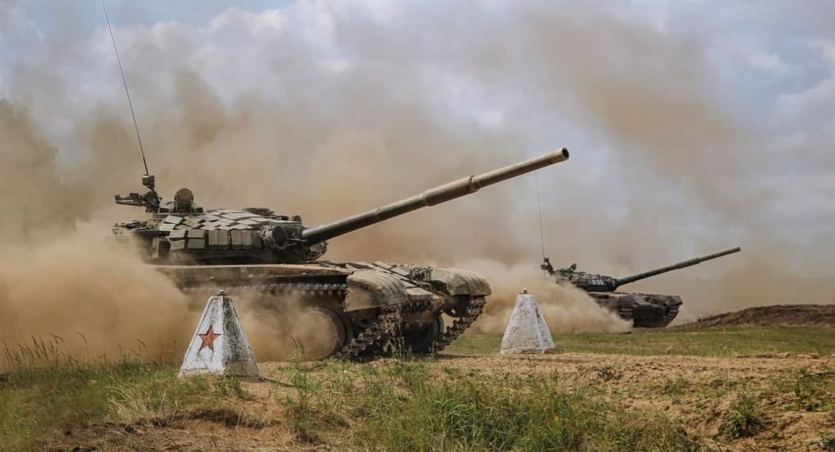 Білоруські Т-72Б, архівне фото з відкритих джерел