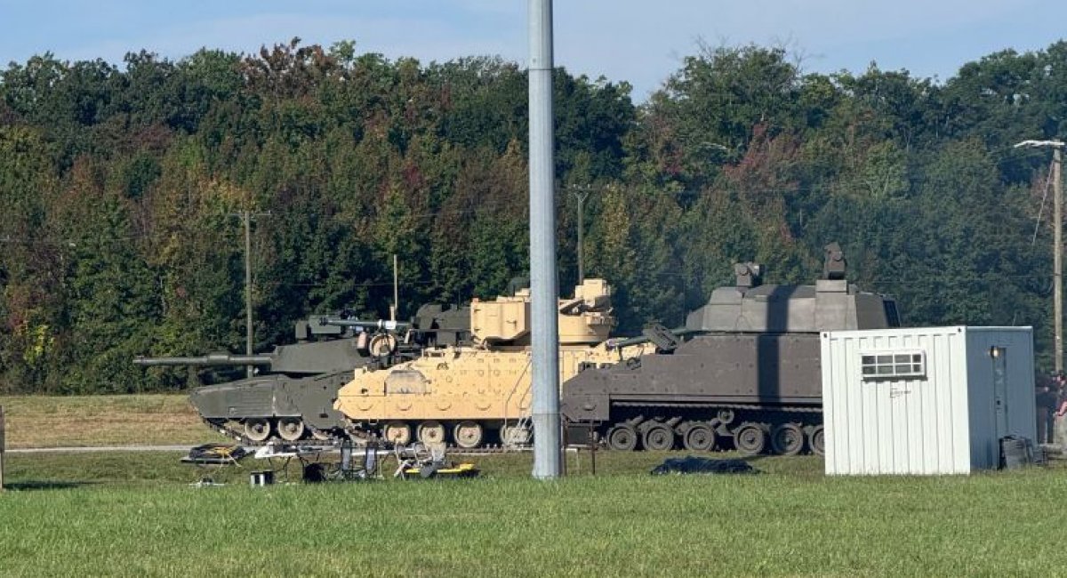 Як виглядає в металі наступниця легендарної Bradley XM30 та що за незвична AMPV, які випробовують поряд з M1E3 Abrams