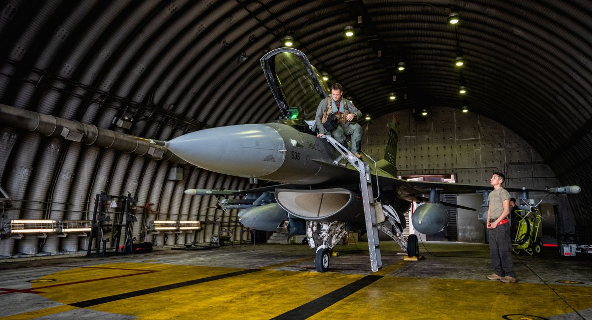 F-16, фото — U.S. Air Force
