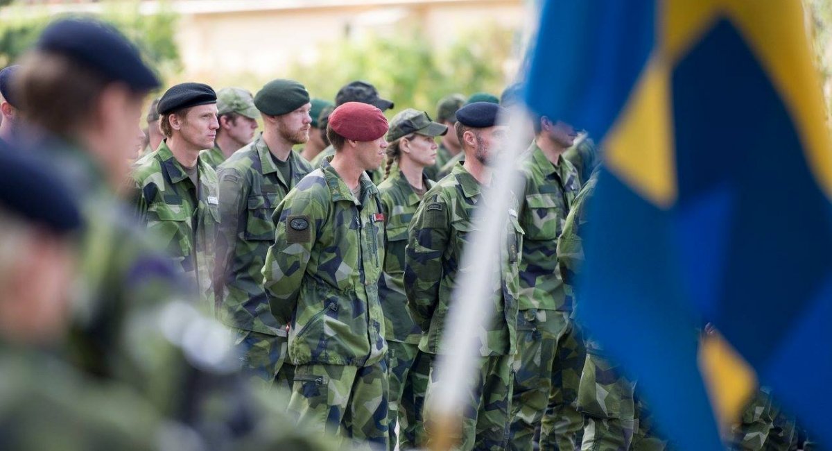 Швецію не приймуть до НАТО до осені, через Угорщину та бажання відпочити, а не лише через Туреччину