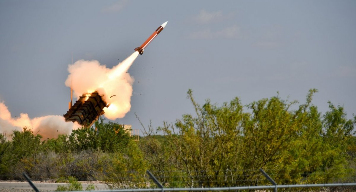 Запуск зенітної ракети PAC-2 GEM-T з ЗРК Patriot. Фото: US DoW