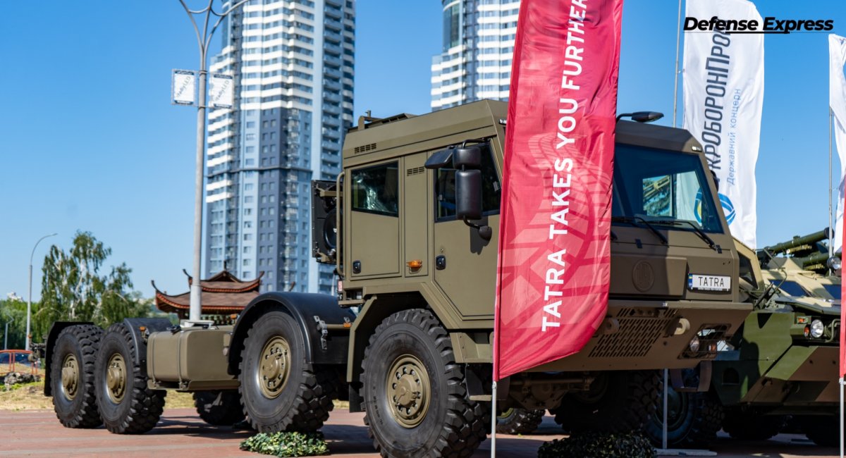 Tatra Trucks представила свою продукцію на виставці "Зброя та безпека 2021"