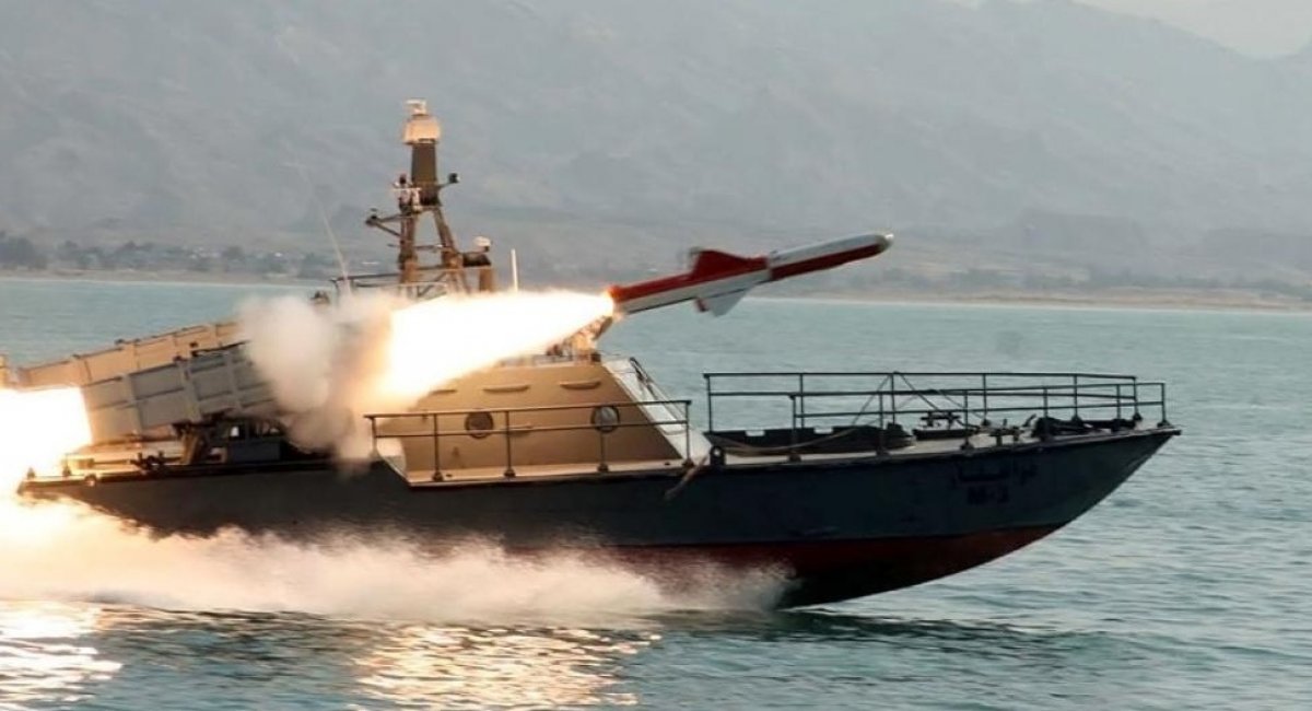 Конструктори Північної Кореї були розробниками Zolfaghar, основного типу ракетного катера для флоту Ірану