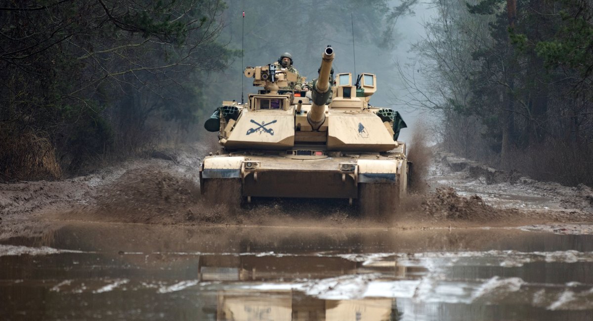 Те куди заїхав Abrams Пентагон вже не влаштовує (всі фото: US DoD)