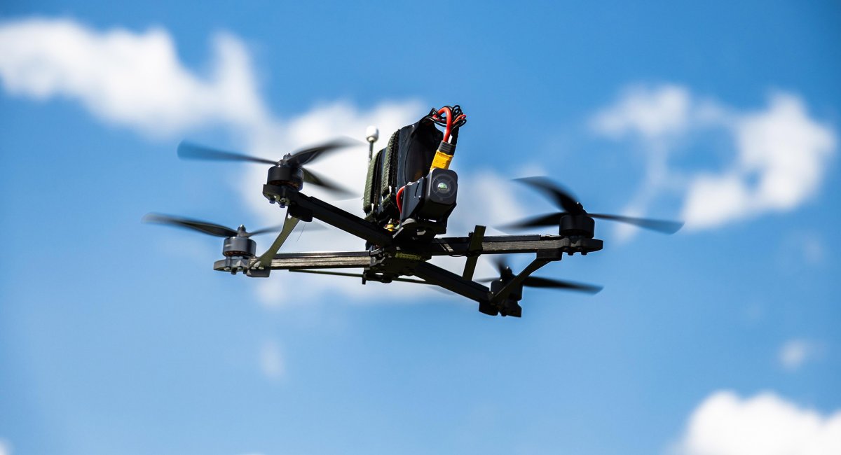 Технологія зсередини фронту, або що насправді потрібно пілотам дронів