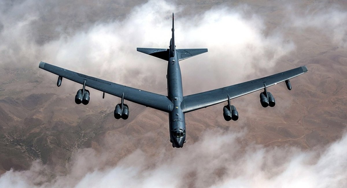 Модернізація літаків B-52: на які ризики підуть Повітряні Сили США 
