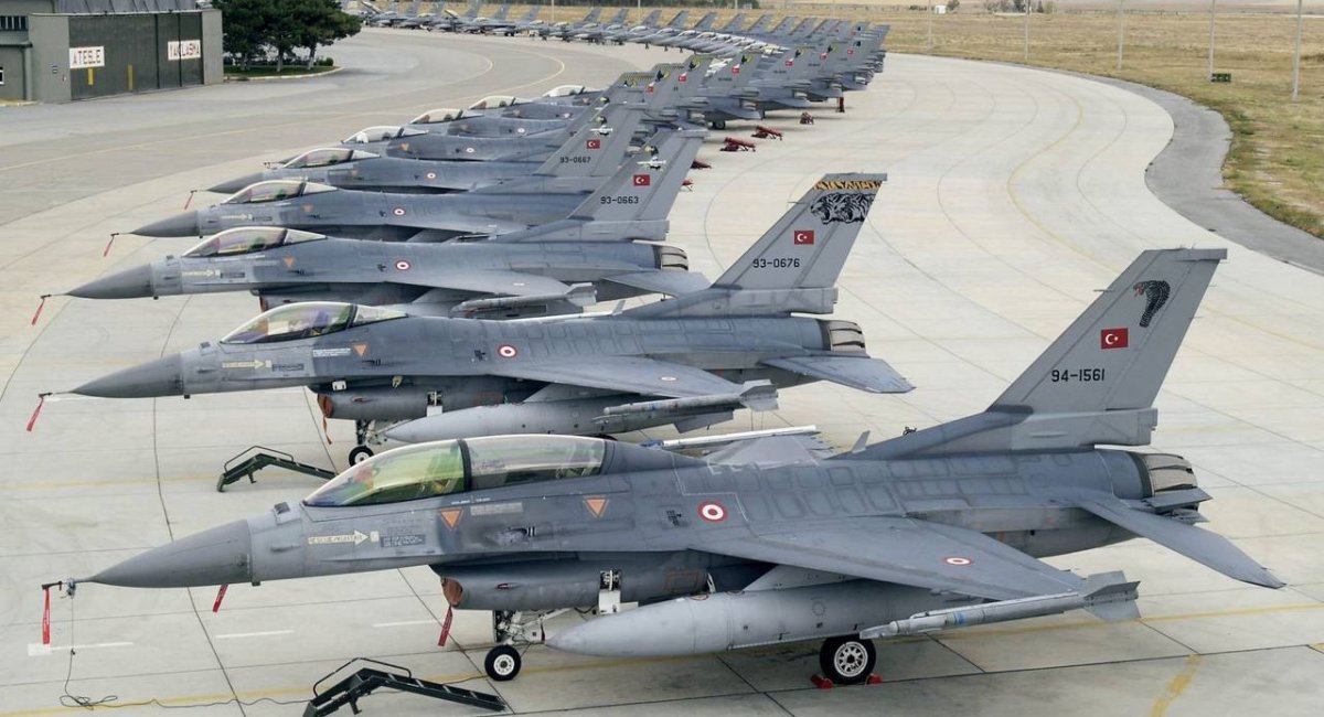Турецькі винищувачі F-16