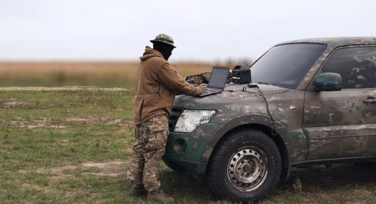 Тестування засобів радіоелектронної розвідки SCAN-OX - на фото відбувається процес дешифрування зібраних даних / Фото: Rebel Group