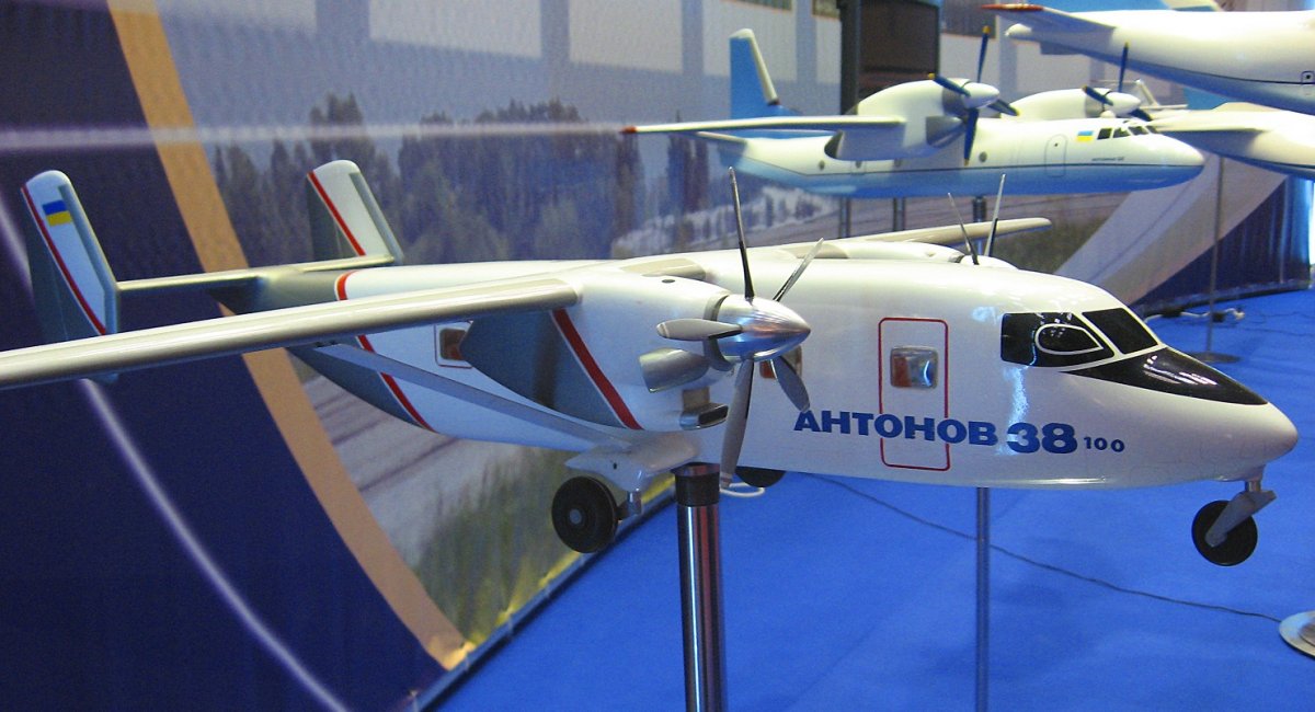 Модель Ан-38-100 на стенді "Антонов" 2008 рік / Фото: JAKE