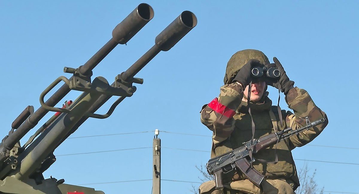 Білоруські військові прямують до  України 