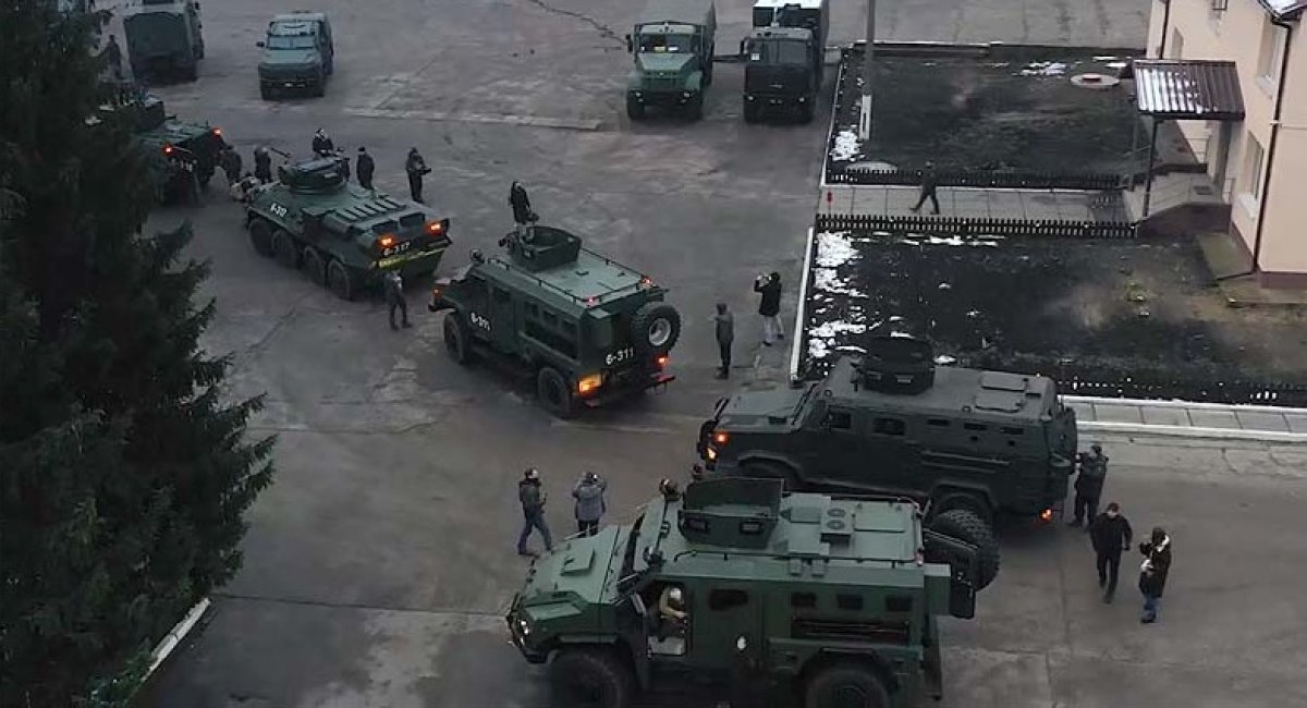 Новинки українського озброєння під час демонстрації на полігоні Міжнародного центру підготовки підрозділів НГУ 4 грудня 2020 року