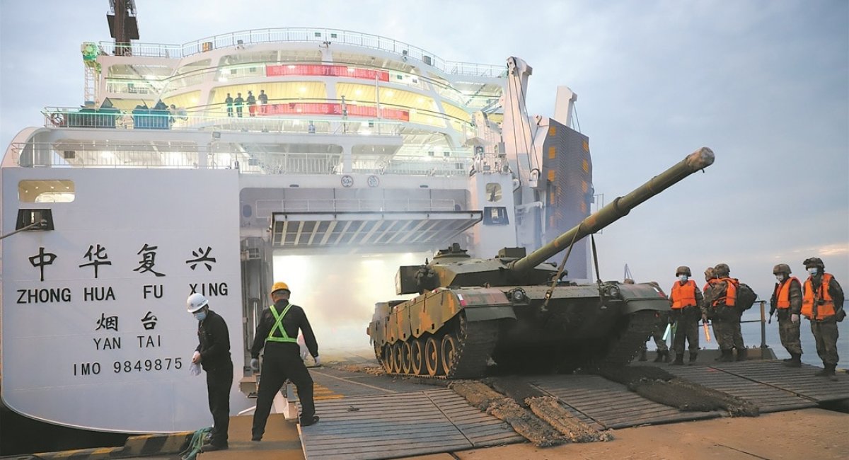 Китай збирається використати цивільні пороми та судна для висадки на Тайвань