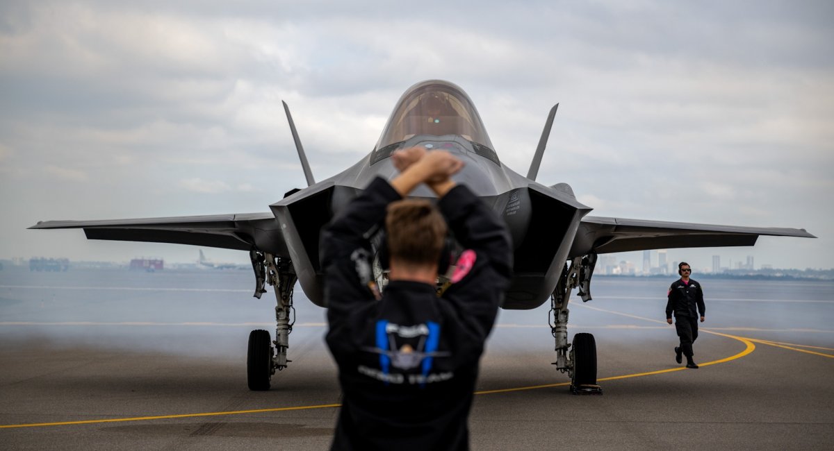 F-35 (всі фото: US DoD)