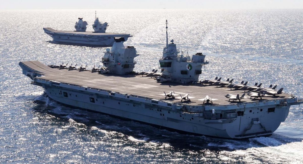 Британські авіаносці HMS Queen Elizabeth та HMS Prince of Wales під час маневрів у травні 2021 року, фото з відкритих джерел