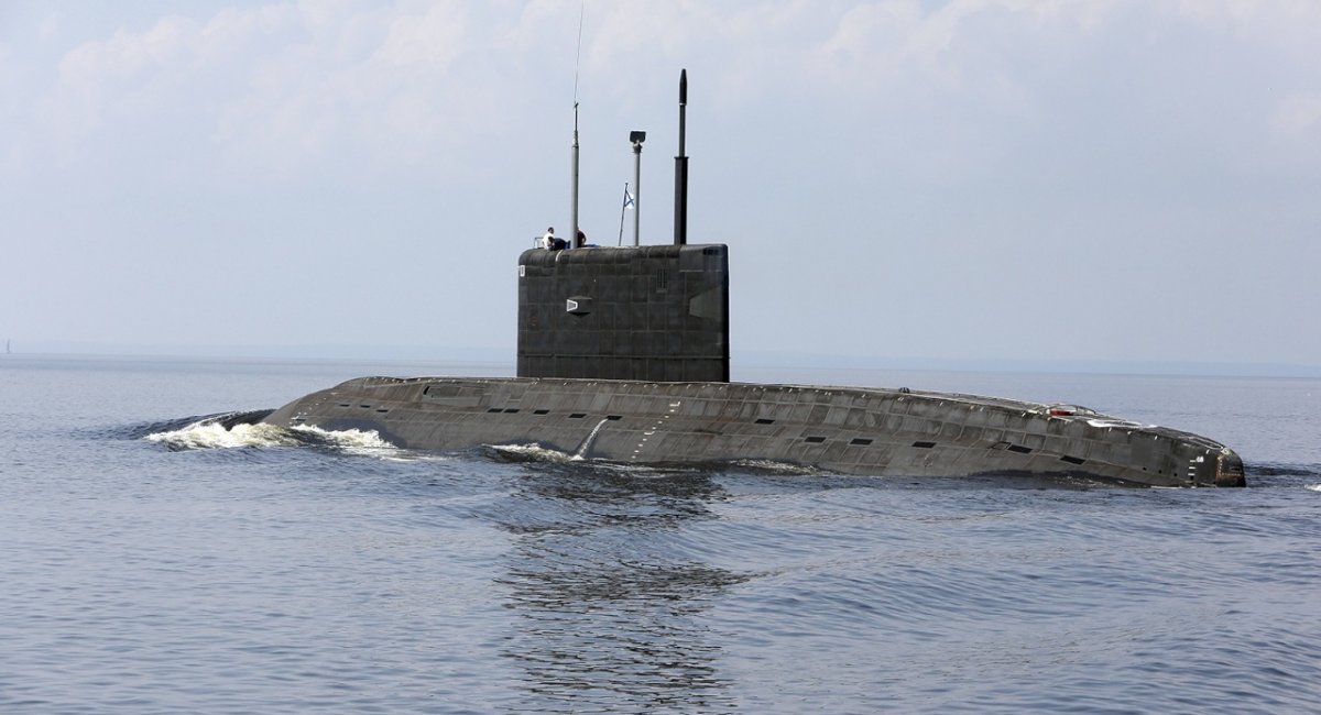 РФ має у складі ЧФ РФ шість підводних човнів