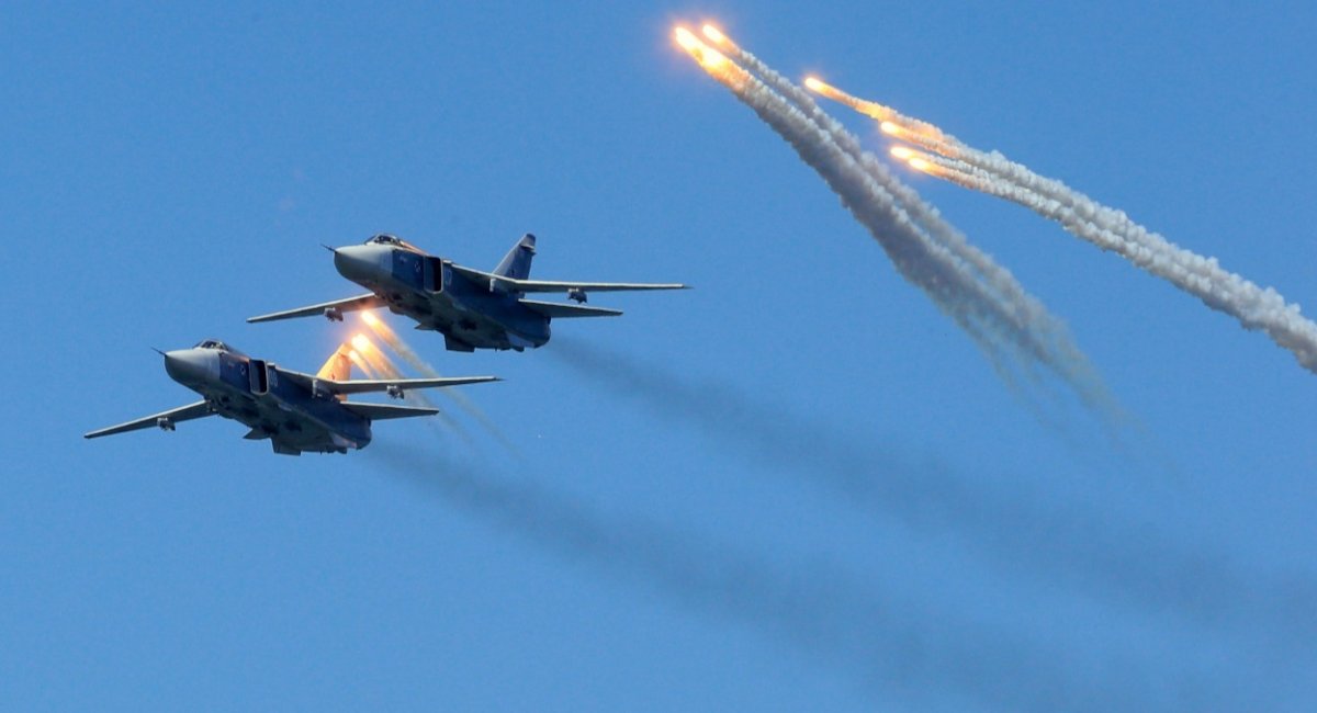 Бомбардувальники Су-24М авіації Балтфлоту РФ, фото з відкритих джерел