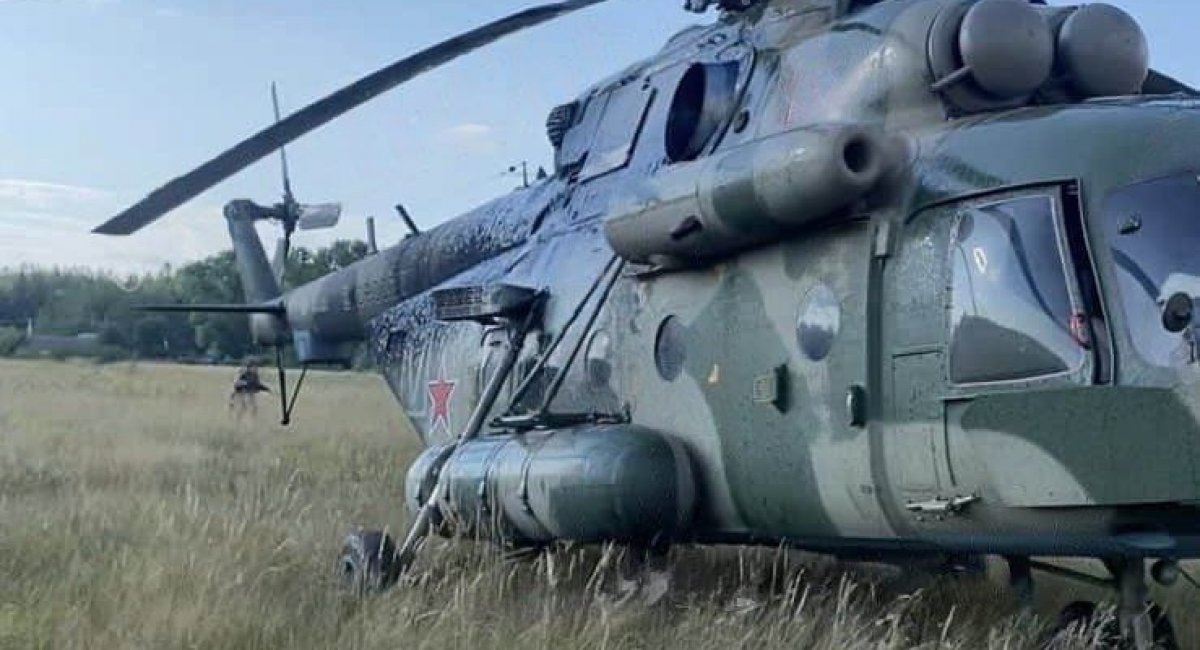 Рашистський Ми-8, який начебто був перегнаний на територію України своїм командиром, джерело – Clash Report
