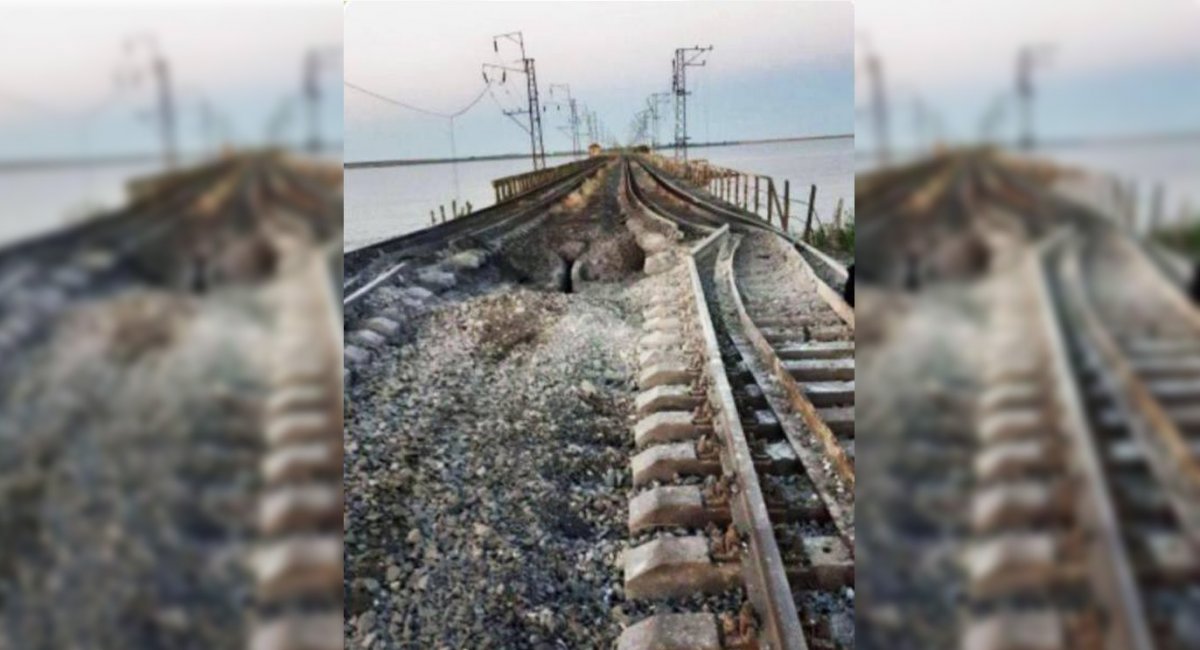 З'явилось перше фото залізничного мосту через Чонгар після ураження: важливі деталі знімка