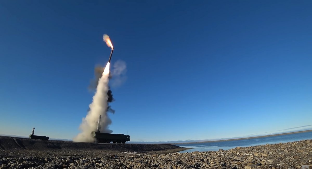 Пуск ракети "Оникс" з берегового ракетного комплексу "Бастион" 