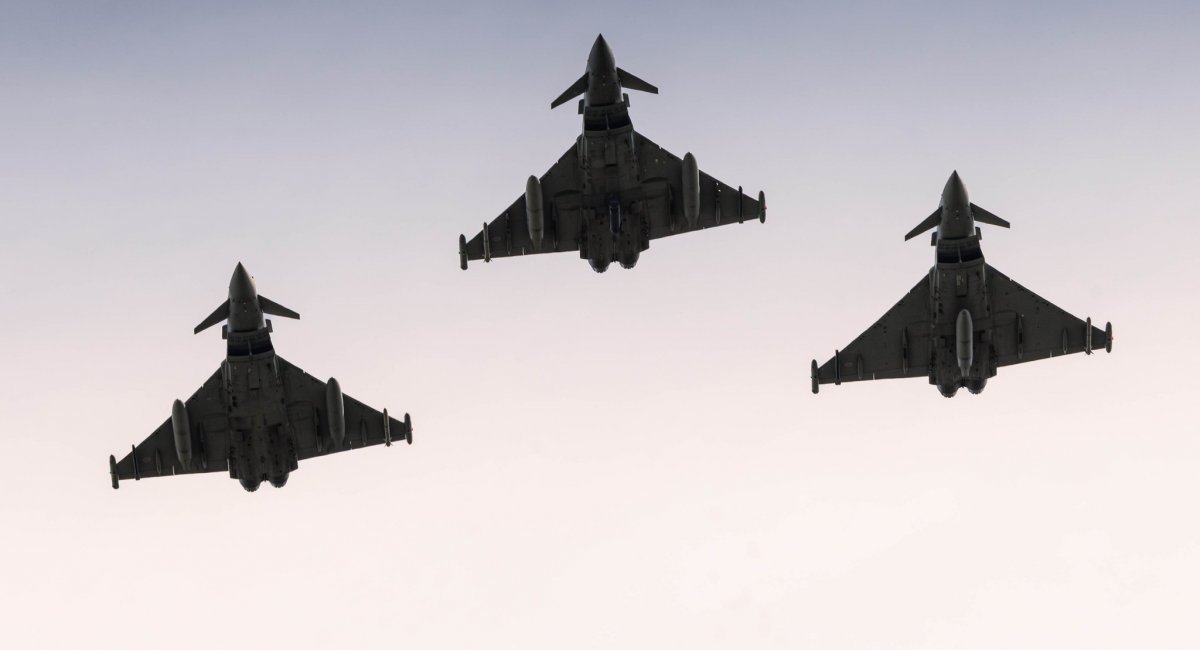 Eurofighter (всі фото: RAF)