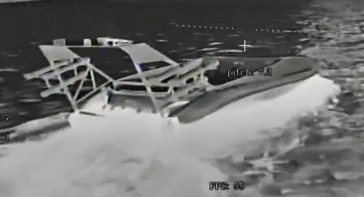 Український безекіпажний катер, ймовірно Barracuda в об'єктиві камери російського FPV-дрона