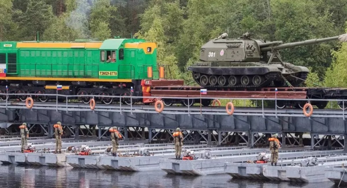 "Залізничні війська" армії РФ відпрацьовують наведення переправи, ілюстративне фото