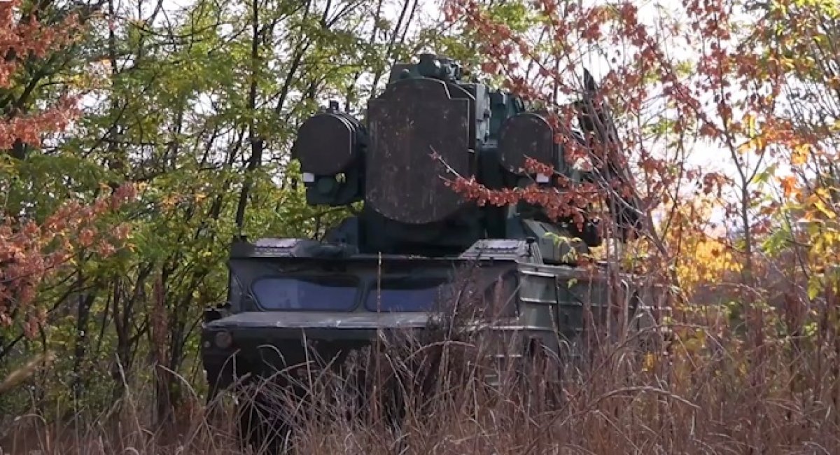 ЗРК "Оса-АКМ" рашистів із ракетами 9М33 та ймовірно 9М33М3 або 9М33М2