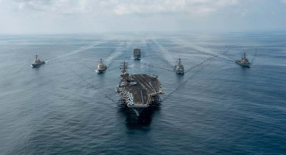 USS Nimitz (CVN-68) та його авіаносна група. Фото - DoW