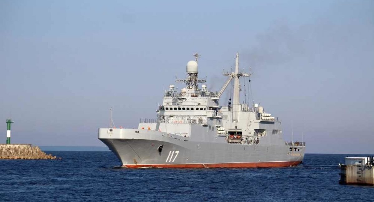БДК Північного флоту "Петр Моргунов" - найбільш потужний корабель із армади, що нині зайшла у Севастополь, ілюстративне фото з відкритих джерел