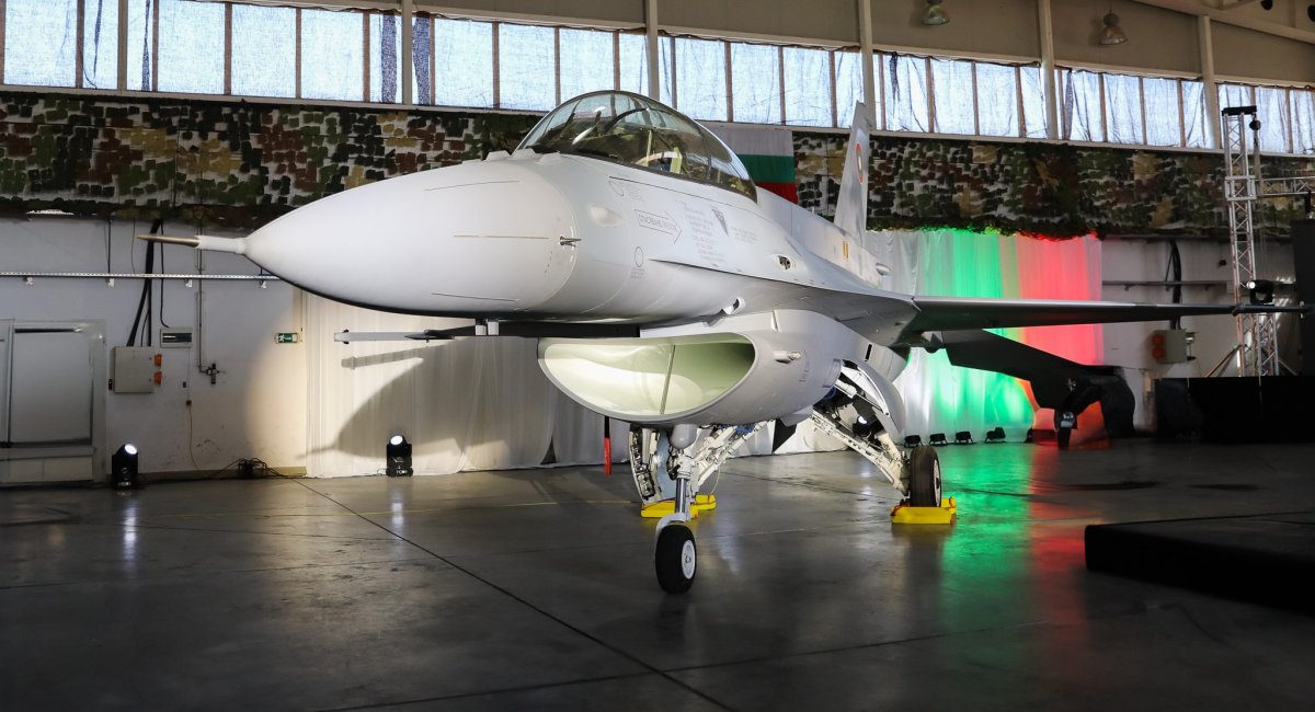 F-16 Block 70 ПС Болгарії (всі фото: посольства США у Болгарії)