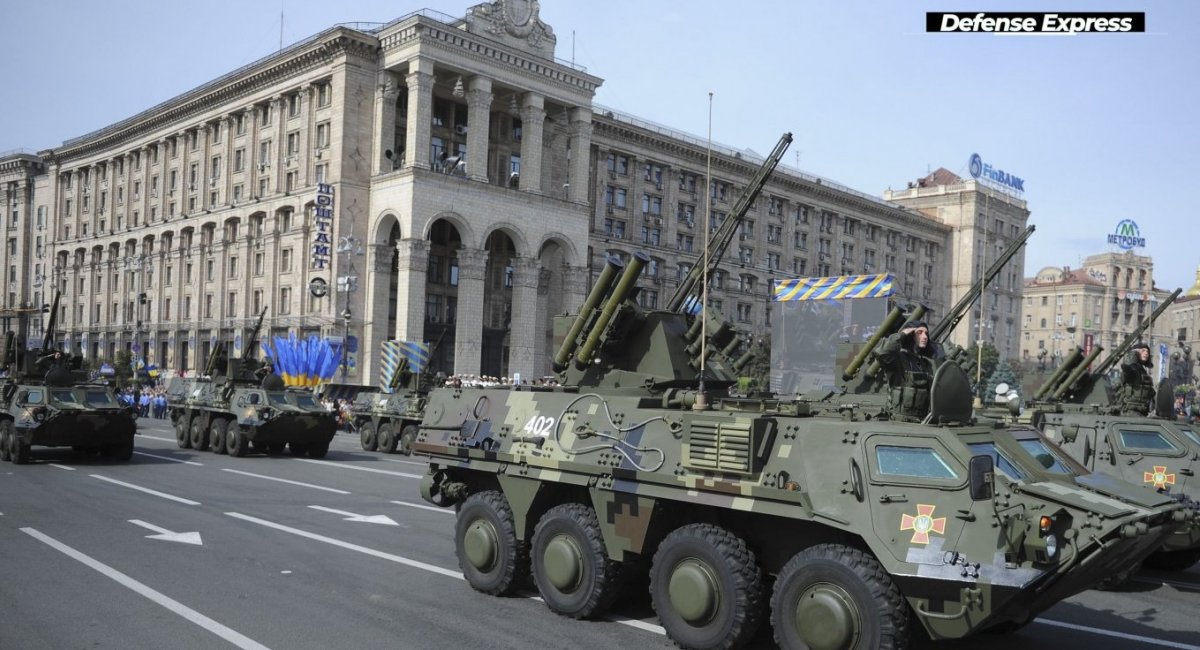 БТР-4Е на військовому параді на честь Дня Незалежності України