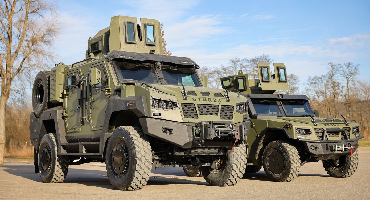 Бронеавтомобілі GYURZA-03 та DESNA. Всі фото: "УкрАрмоТех"