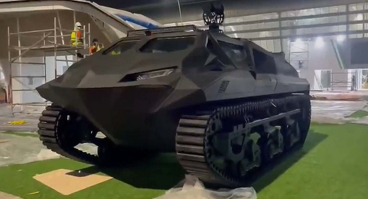 На IDEX-2021 українські розробники презентували гібридний  бронеавтомобіль "Шторм" (відео)