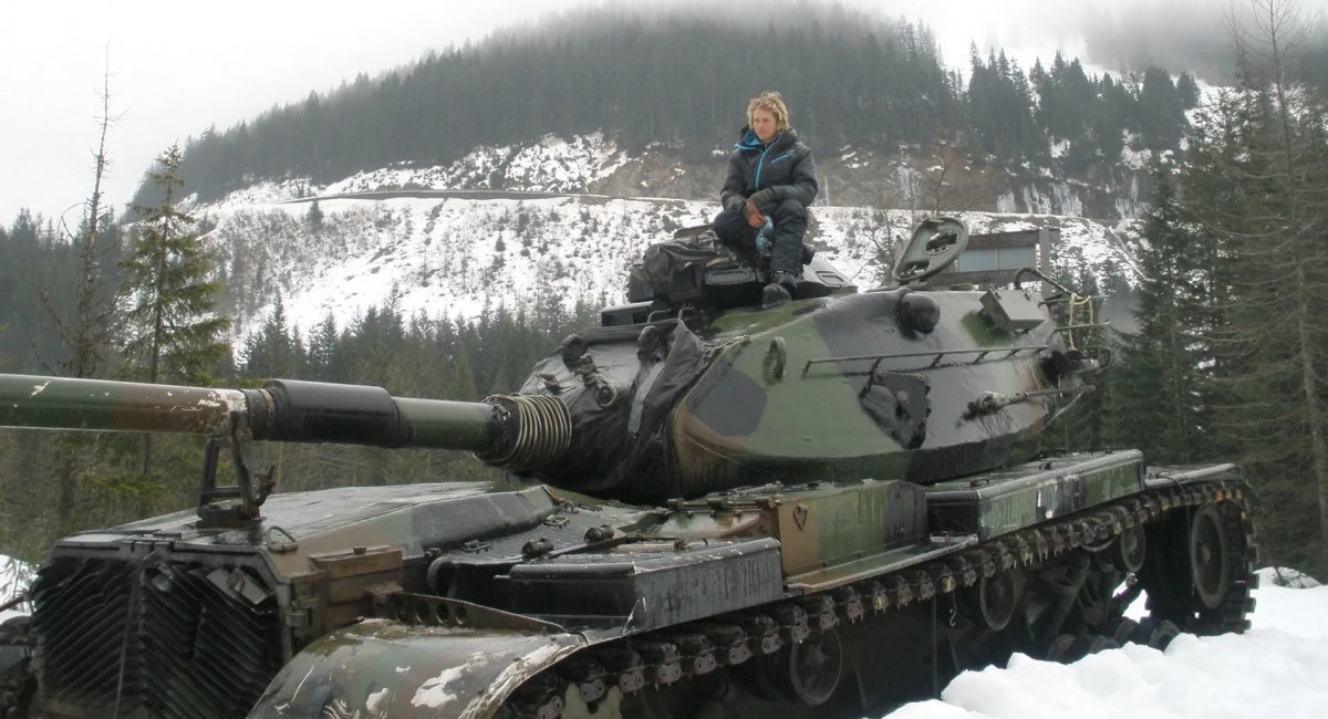 M60 у ролі "пом'якшувача лавин", архівне фото від Washington State Department of Transportation