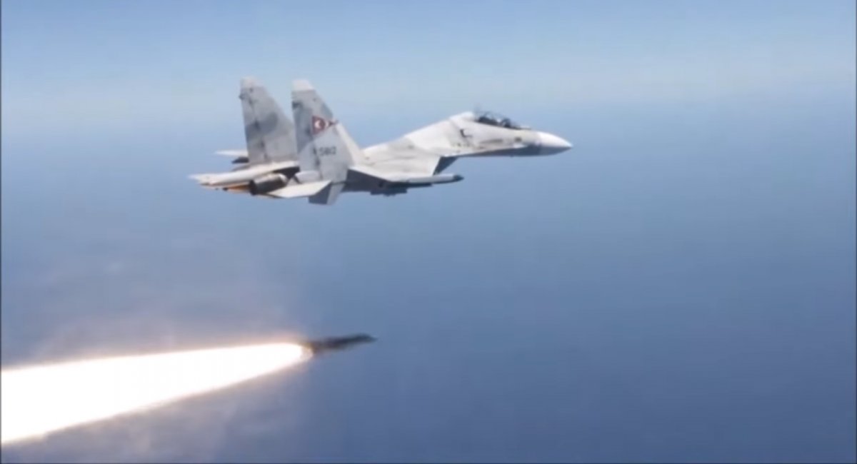 Венесуельский Су-30МК2 запускає Х-31А під час тренувань. Кадр з відео