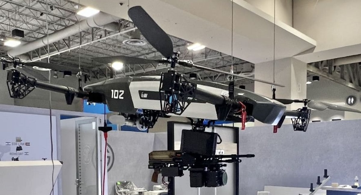 Дрон з кулеметом Fire Storm 250 під час AUSA 2025. Фото - Soldier Systems