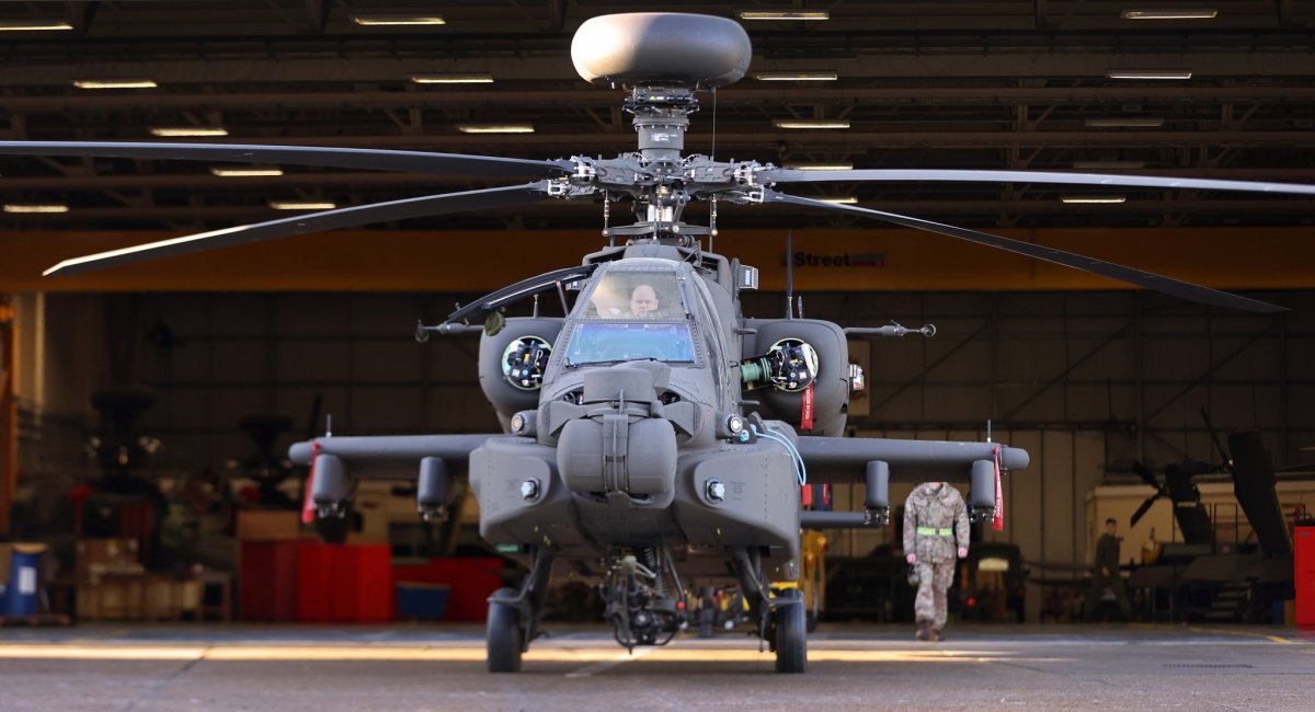 Британський AH-64E Apache Guardian (всі фото: British Army)