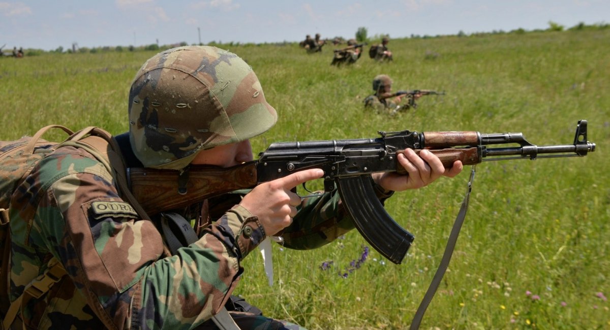 Армія Молдови налічує трохи більше 5 тисяч осіб