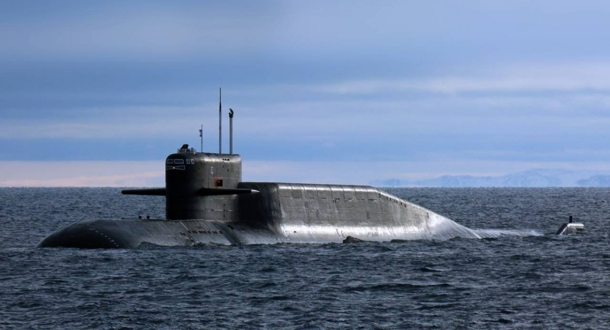 Атомний підводний човен проєкту 667БДРМ "Дельфин", що оснащений атомним реактором ВМ-4СГ