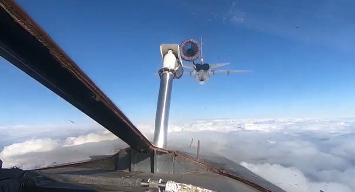 Су-24М Повітряних сил ЗСУ під час дозаправлення в повітрі, вересень 2021 року. Фото: Командування Повітряних Сил ЗСУ