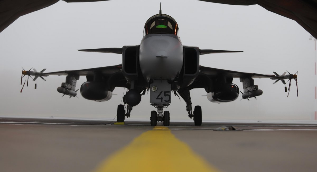 Чехія продовжила оренду Gripen до 2035 року, поки не отримає всі F-35: оголошена вартість