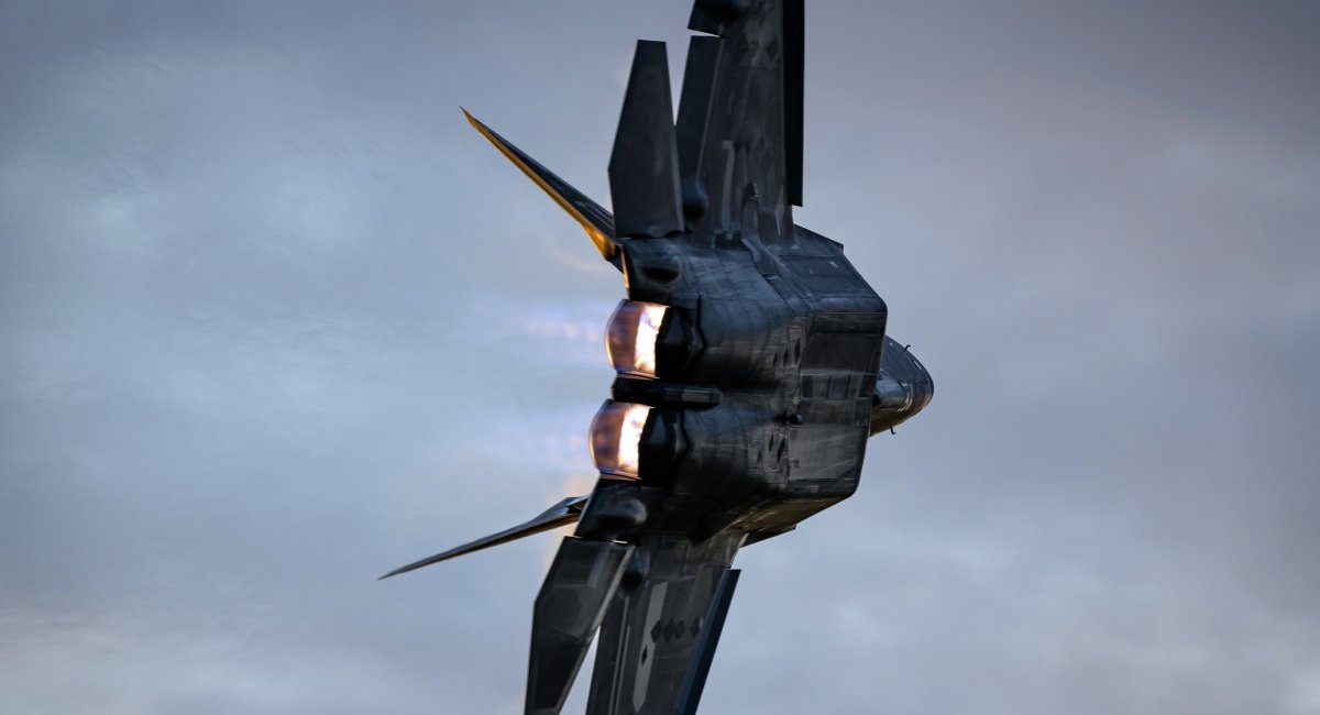 Винищувач F-22