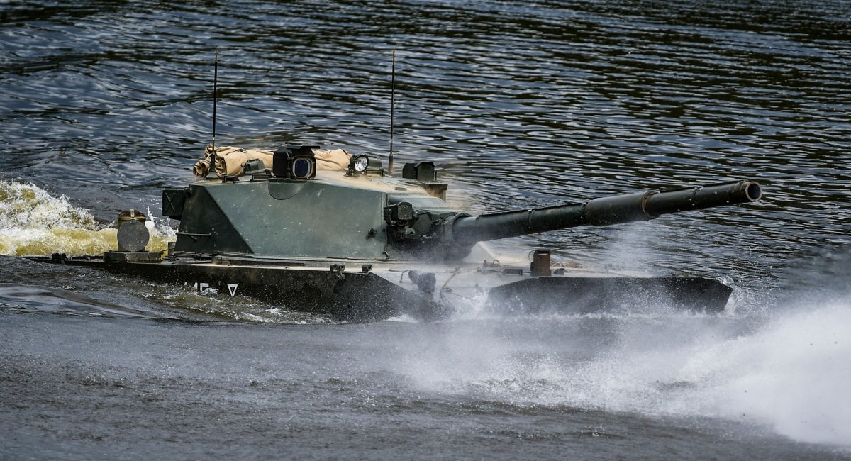 Плаваючий легкий танк - ні самохідна протитанкова гармата "Спрут-СД"