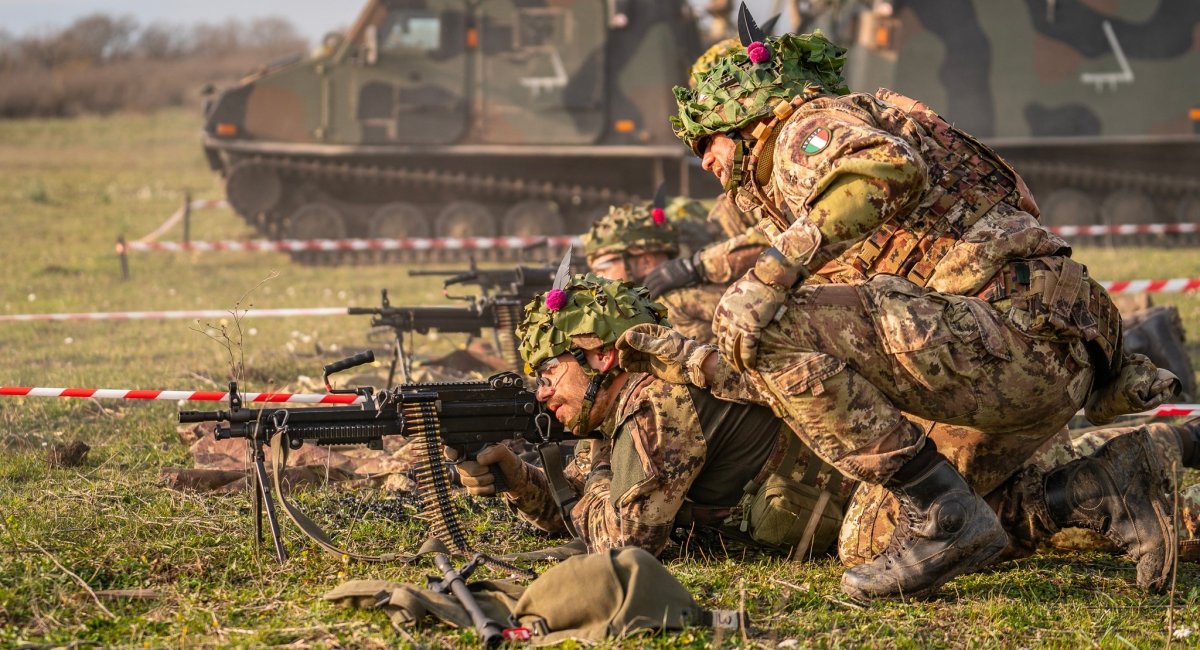 Збройні сили Італії зараз до 170 тисяч осіб (всі фото: Esercito Italiano)