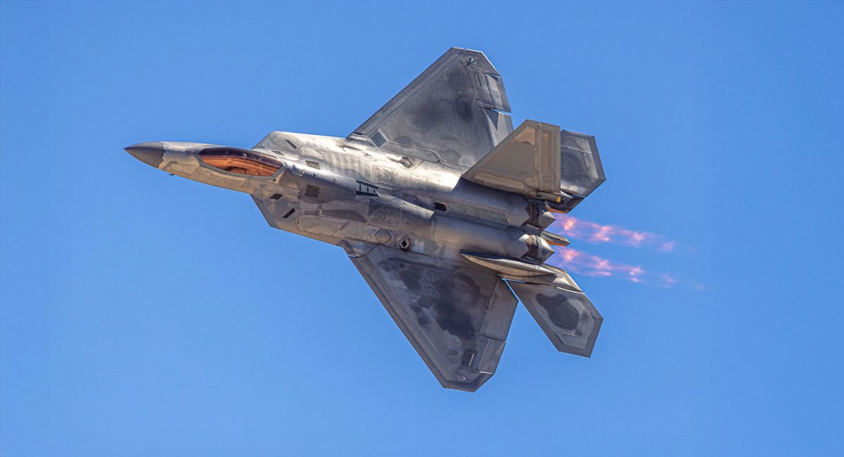 F-22A Raptor (всі фото: US DoD)